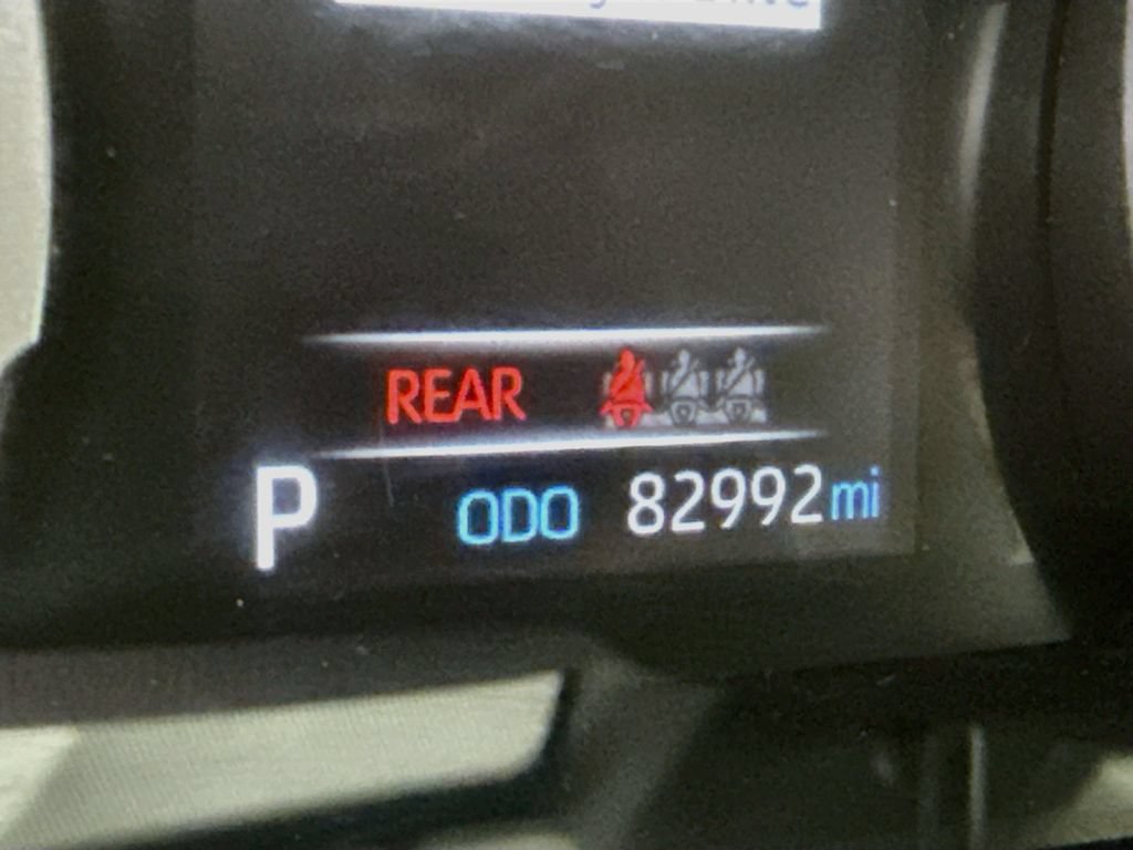Certified 2022 Toyota RAV4 LE AWD/4WD image 5