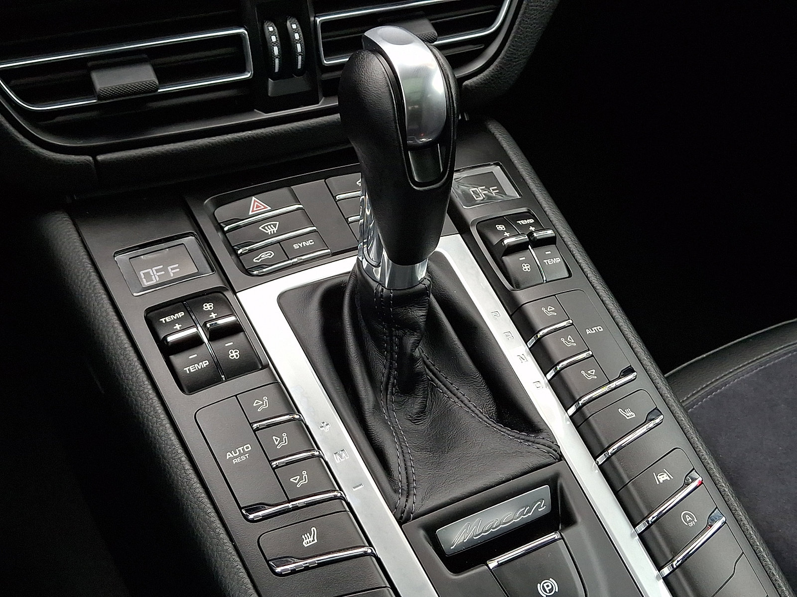 Used 2020 Porsche Macan AWD/4WD image 14