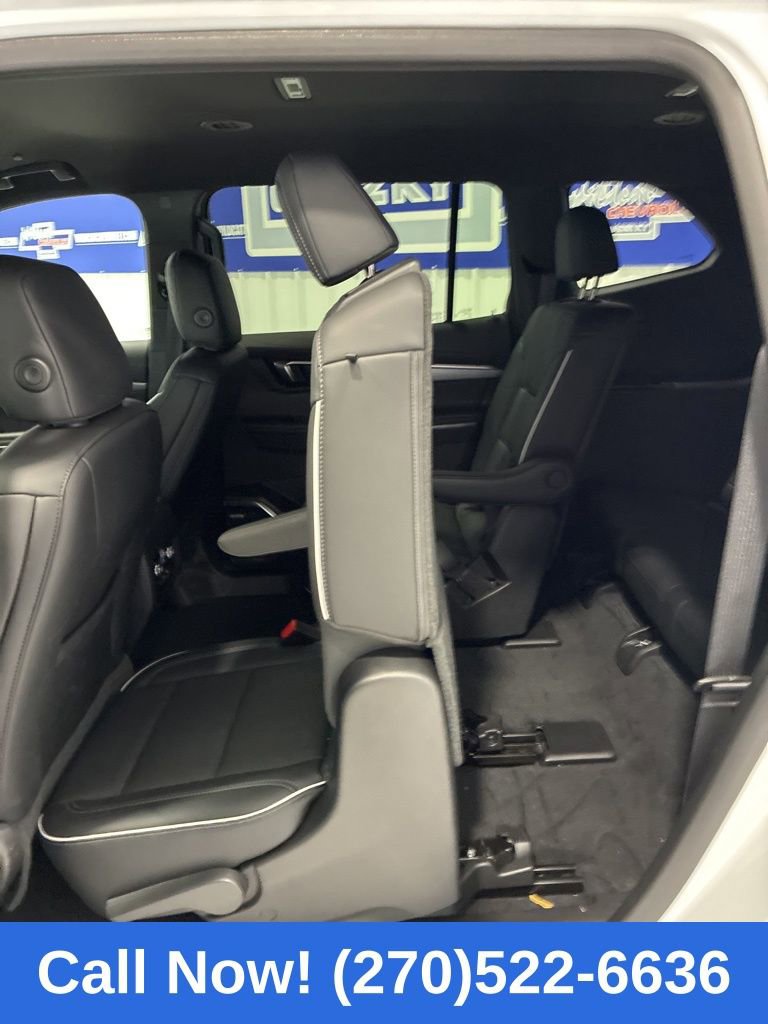 Used 2025 Buick Enclave Preferred image 37
