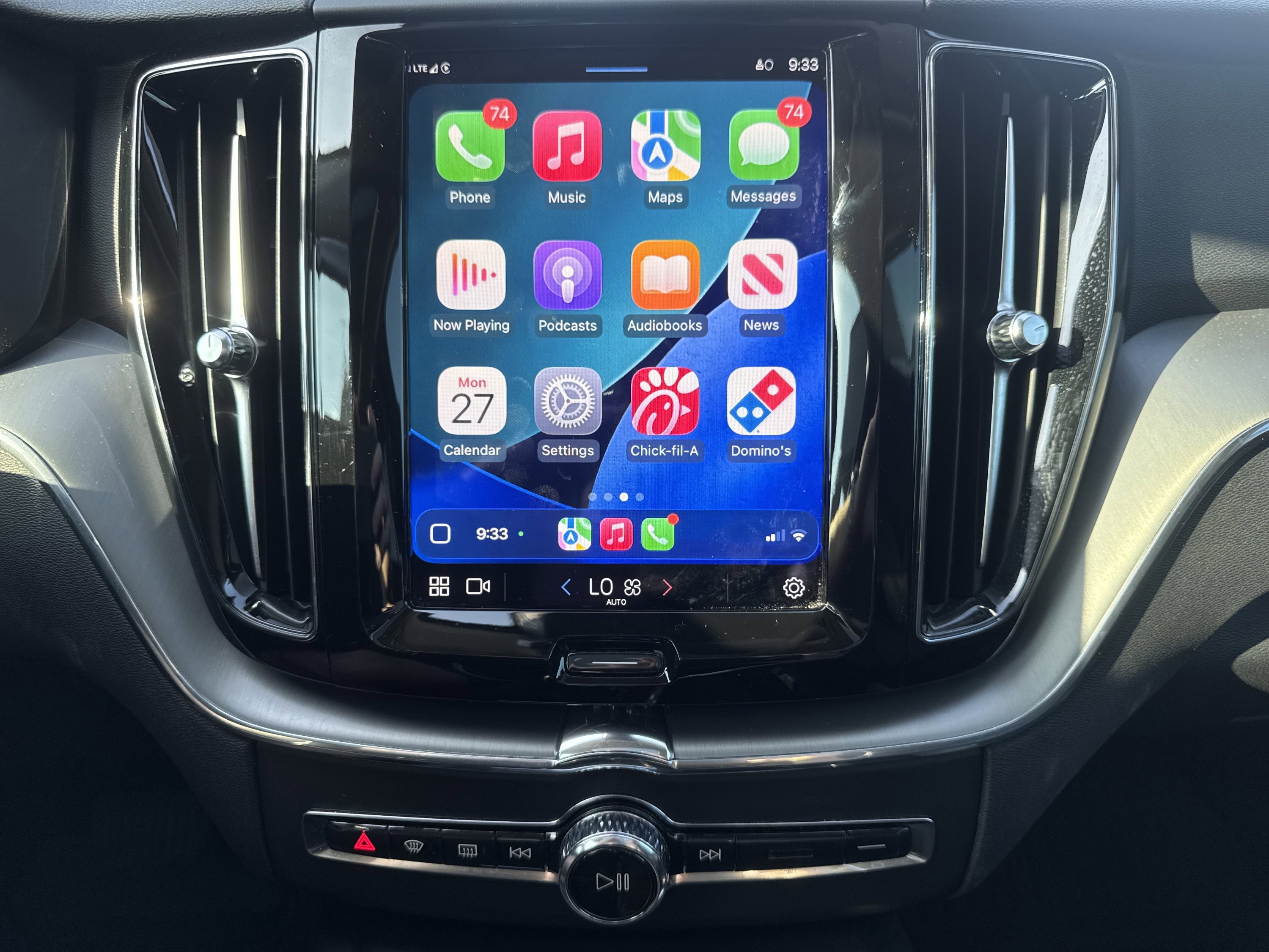 Used 2023 Volvo XC60 B5 Core image 72