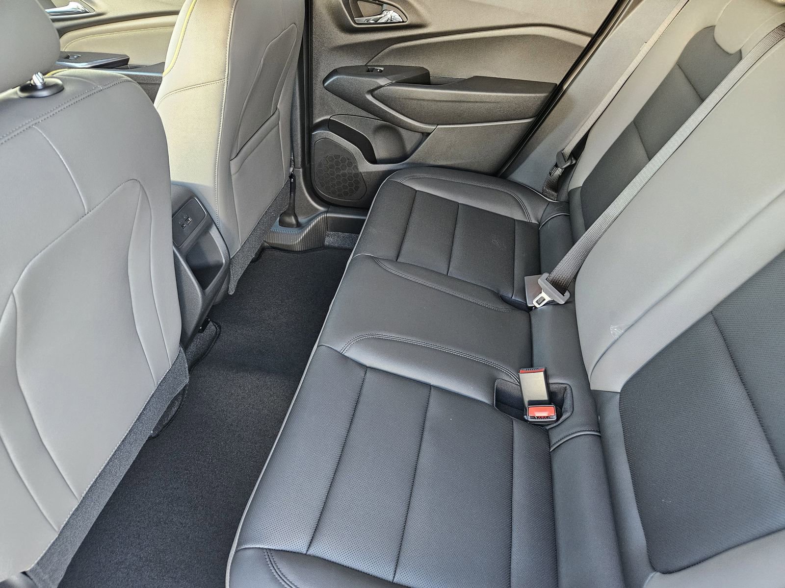 New 2026 Chevrolet Trax ACTIV w/ Sunroof Package image 26