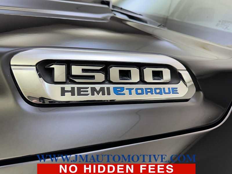 Used 2022 RAM 1500 Laramie AWD/4WD image 11