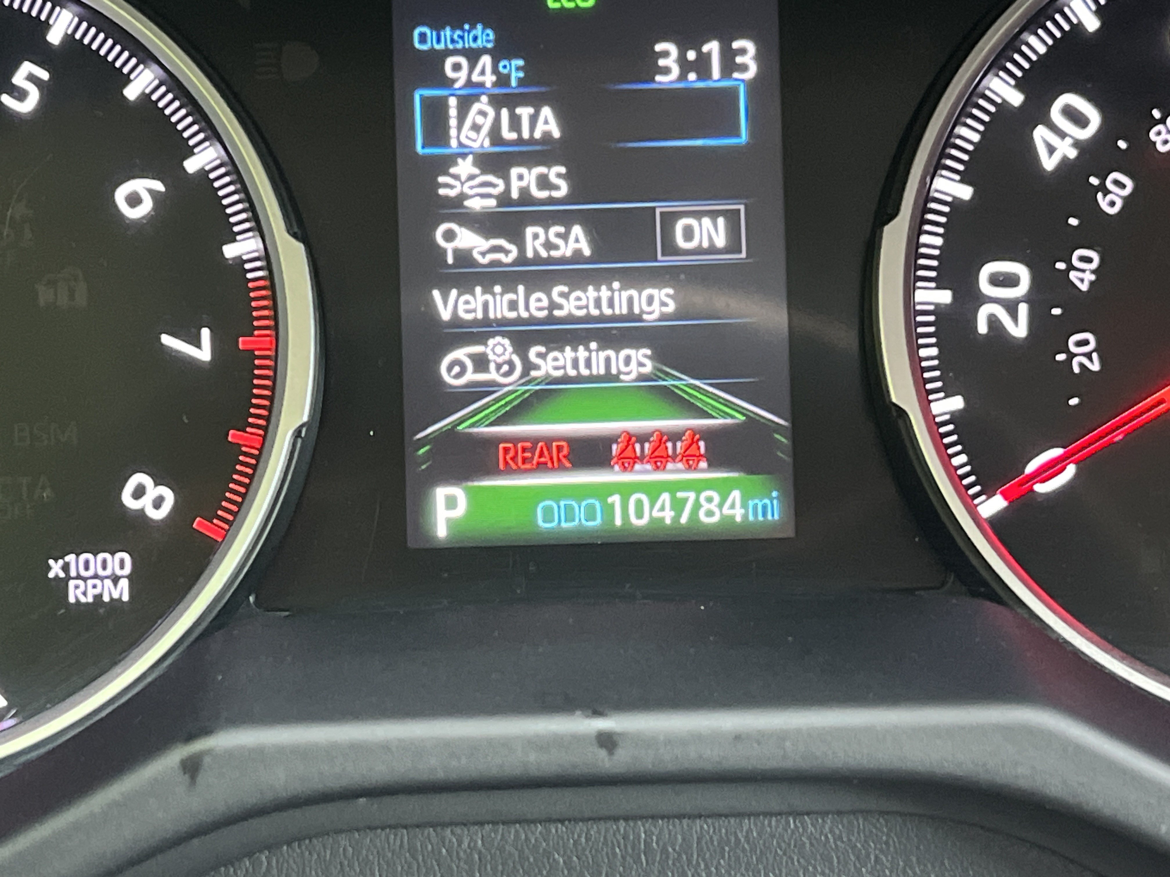 Used 2022 Toyota RAV4 LE FWD image 23