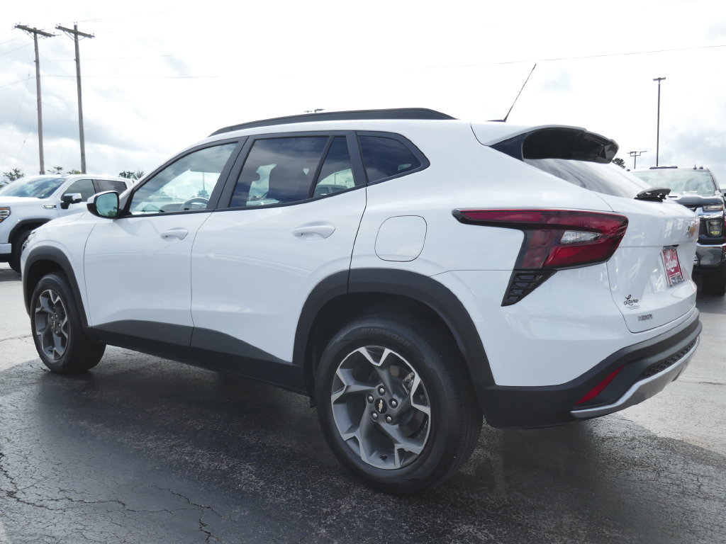 Certified 2026 Chevrolet Trax LT FWD image 8