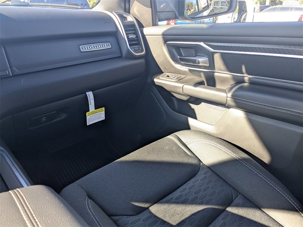 New 2026 RAM 1500 4x4 Crew Cab image 17
