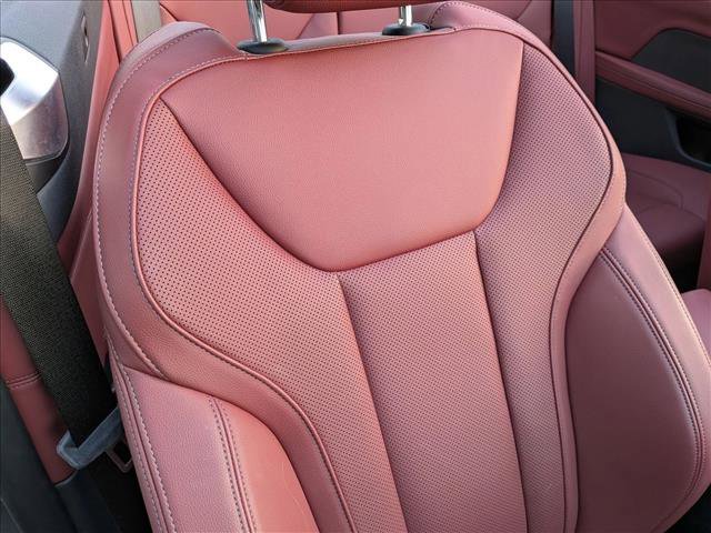 Used 2024 BMW M440i M440i w/ Premium Package image 18