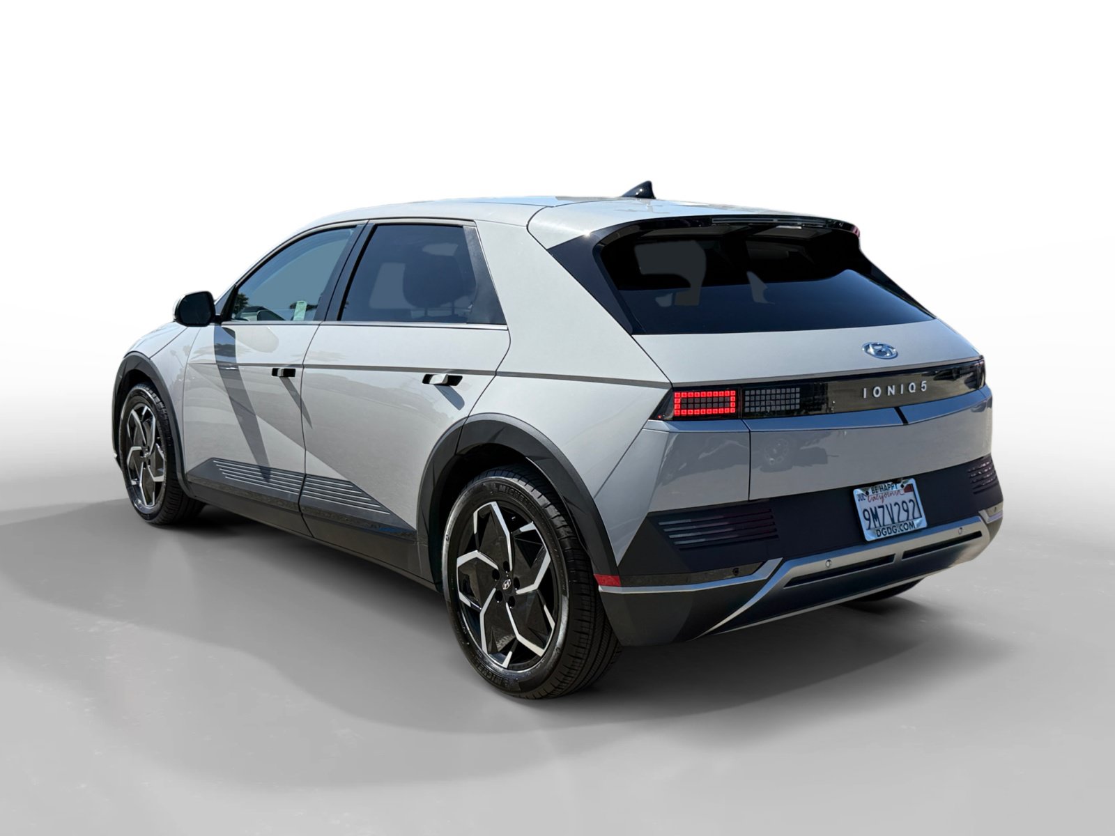 Certified 2024 Hyundai Ioniq 5 SEL RWD image 3