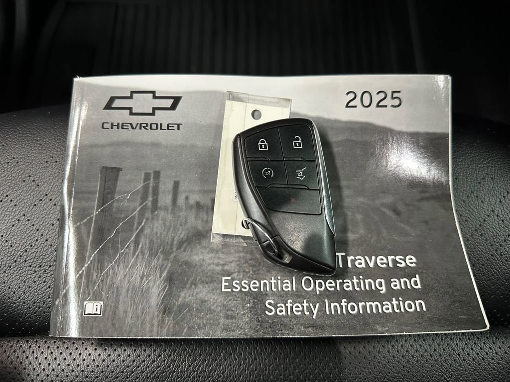 Used 2025 Chevrolet Traverse RS w/ LPO, Floor Liner Package AWD/4WD image 40