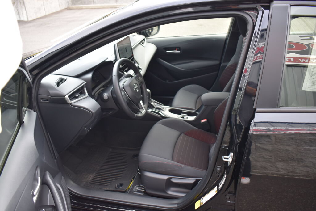 Certified 2026 Toyota Corolla SE FWD image 18