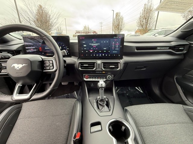 Used 2025 Ford Mustang Coupe image 24