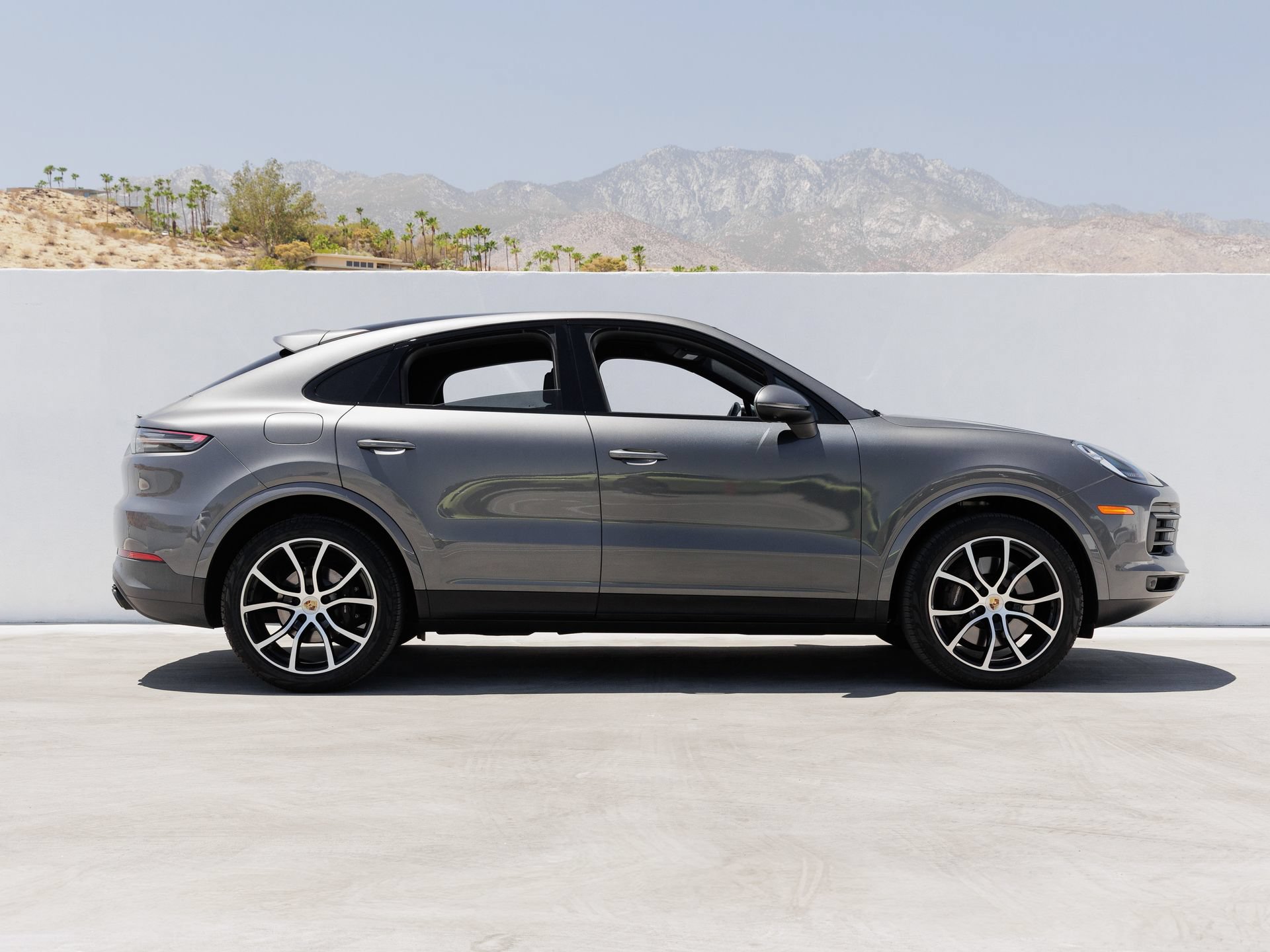 Certified 2022 Porsche Cayenne Coupe AWD/4WD image 8
