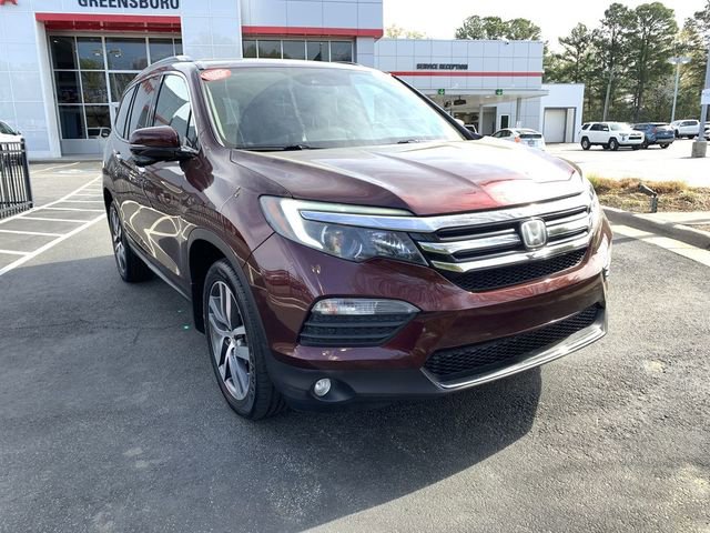 Used 2017 Honda Pilot Touring image 2