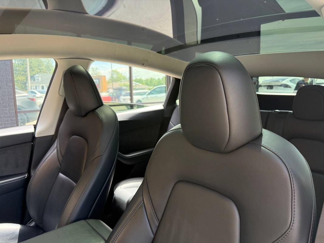 Used 2023 Tesla Model Y Long Range AWD/4WD image 23