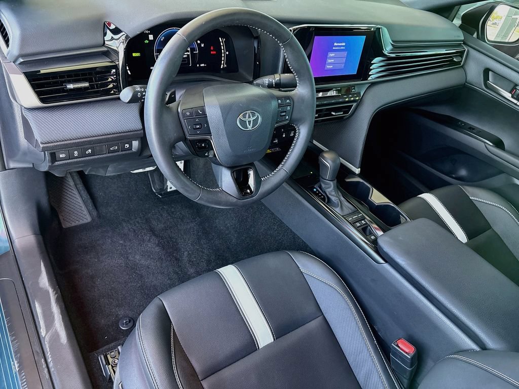 Used 2026 Toyota Camry SE FWD image 9