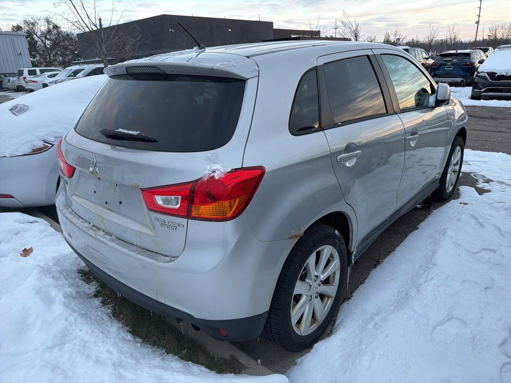 Used 2015 Mitsubishi Outlander Sport ES image 5