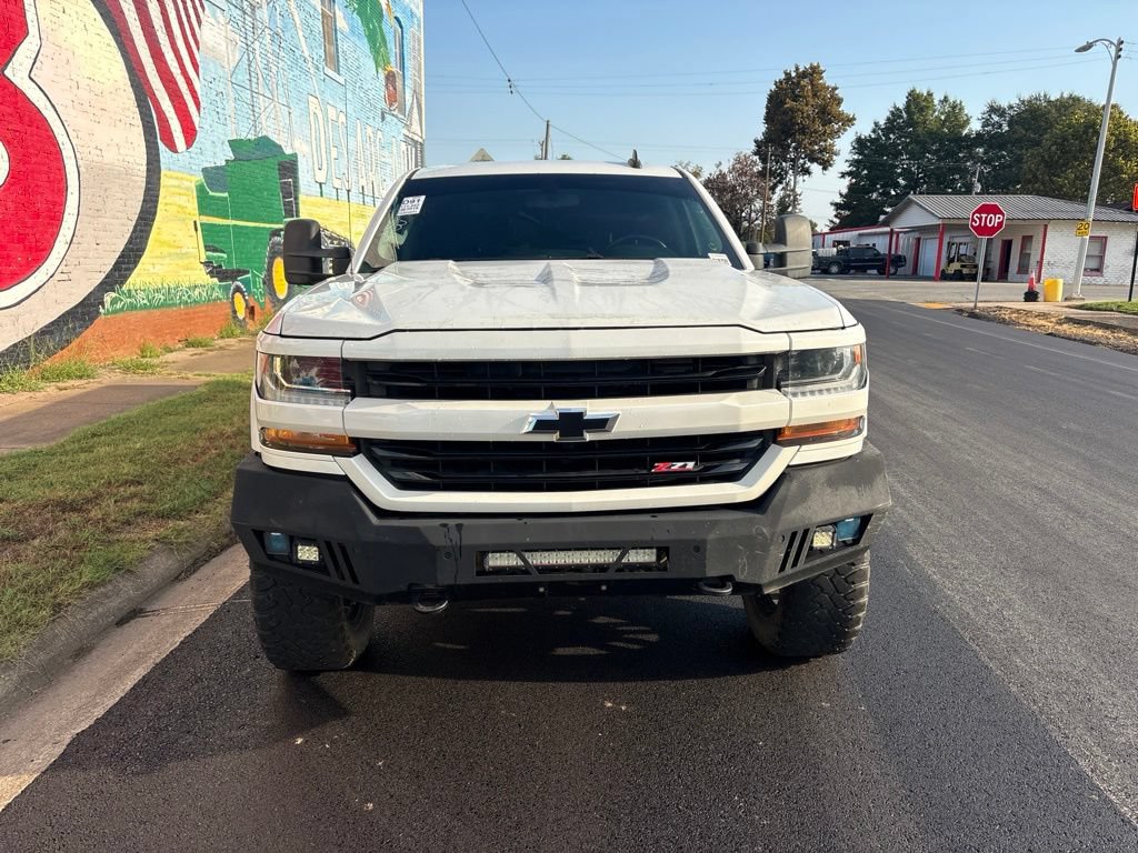 Used 2018 Chevrolet Silverado 1500 LT w/ All Star Edition AWD/4WD image 9