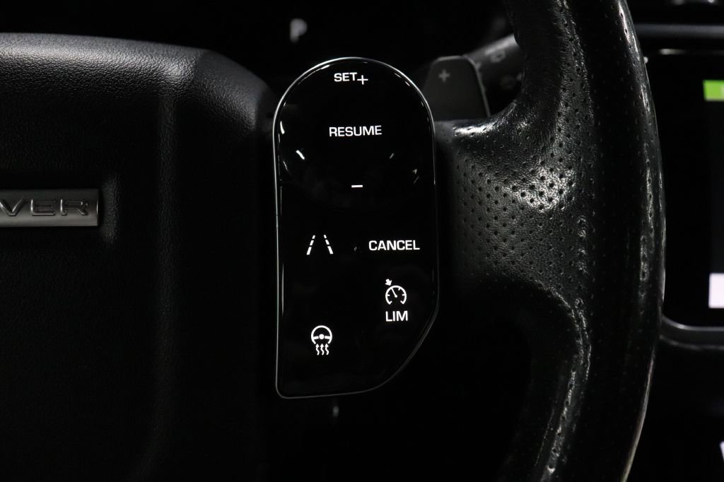 Used 2018 Land Rover Range Rover Velar S image 19