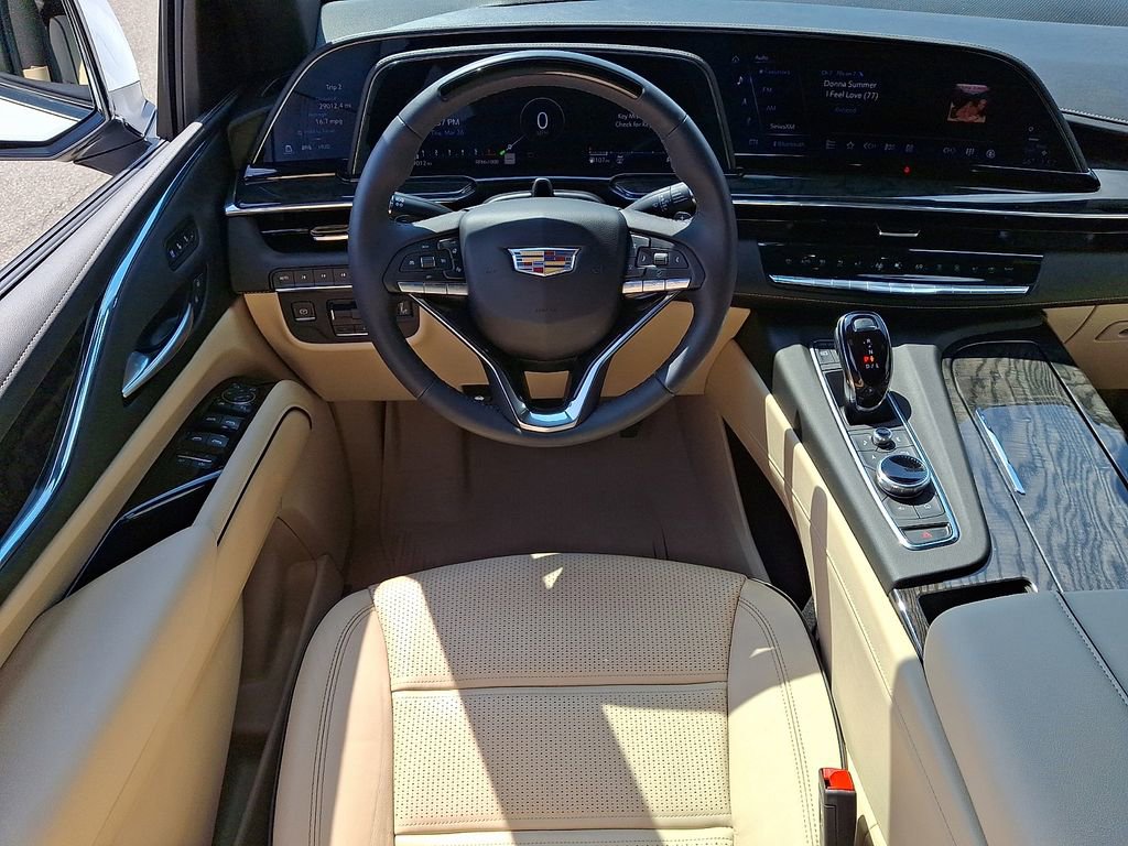 Used 2024 Cadillac Escalade ESV Premium Luxury w/ Performance Package image 11