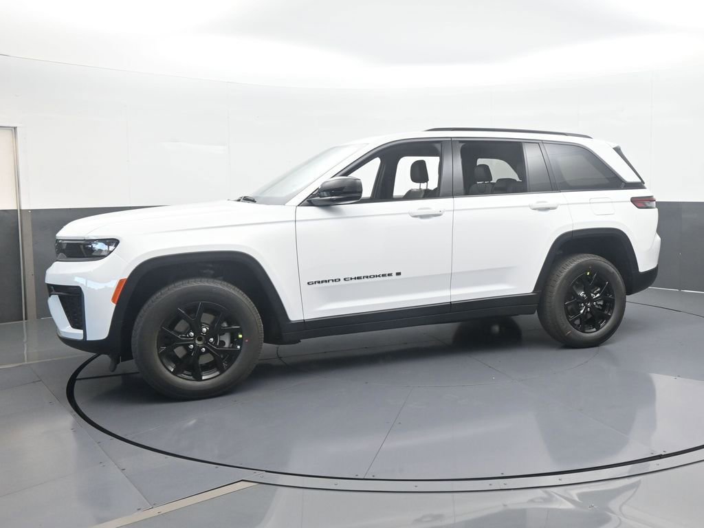 New 2026 Jeep Grand Cherokee Altitude RWD video 2
