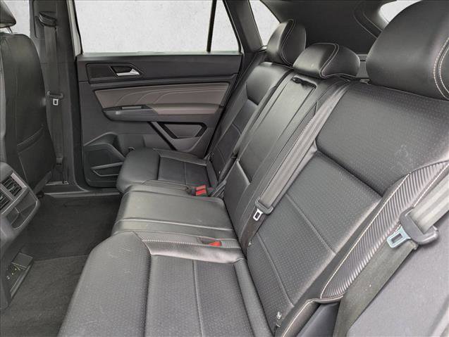 Used 2021 Volkswagen Atlas Cross Sport SE w/ Panoramic Sunroof Package image 25