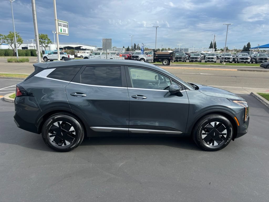 Used 2026 Kia Sportage LX FWD image 15