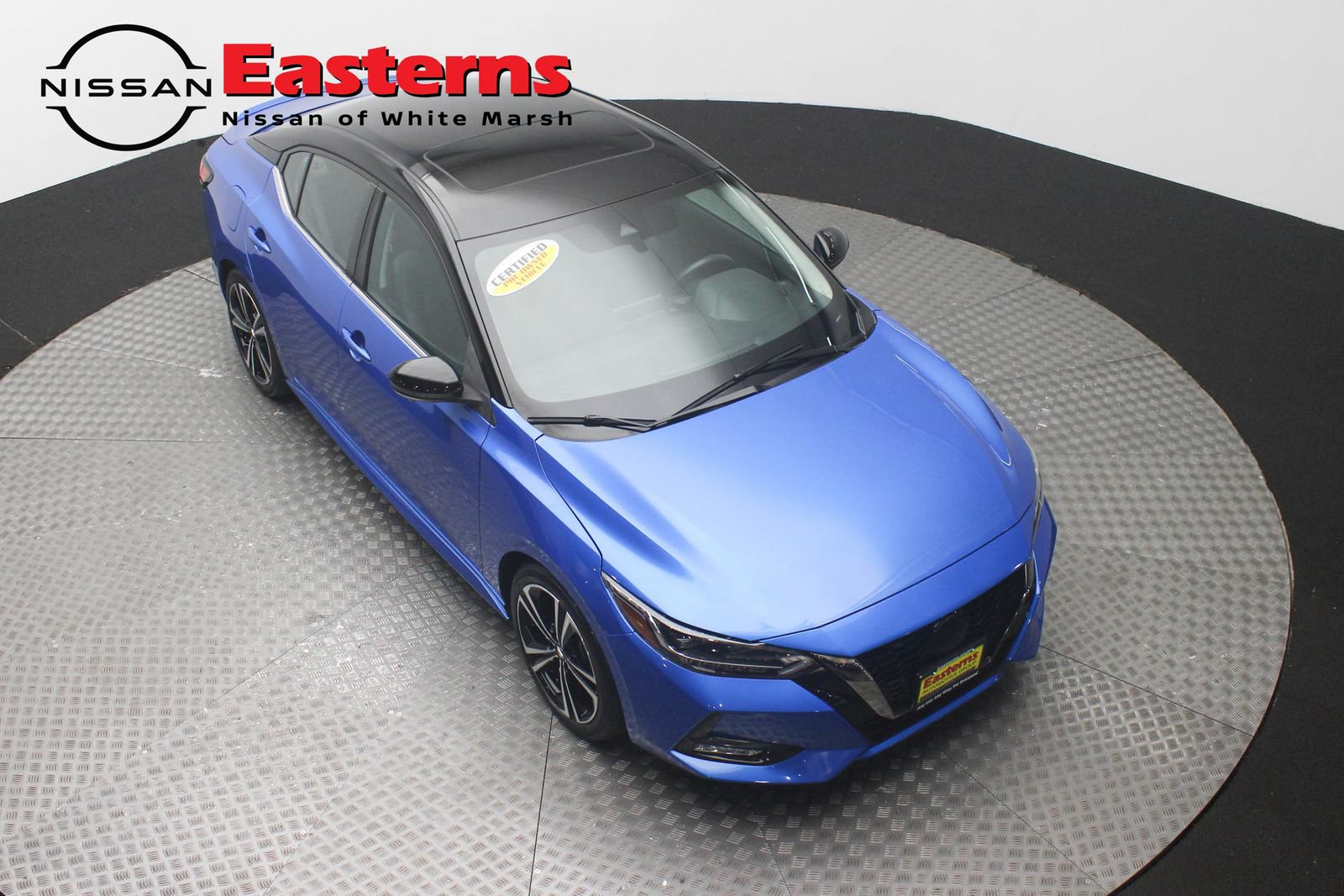 Used 2022 Nissan Sentra SR w/ SR Premium Package FWD image 3