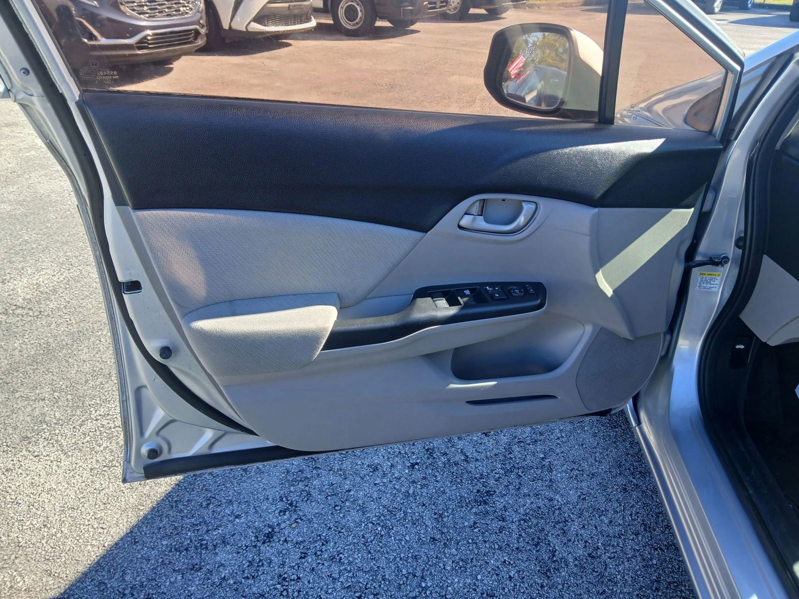 Used 2013 Honda Civic LX image 9