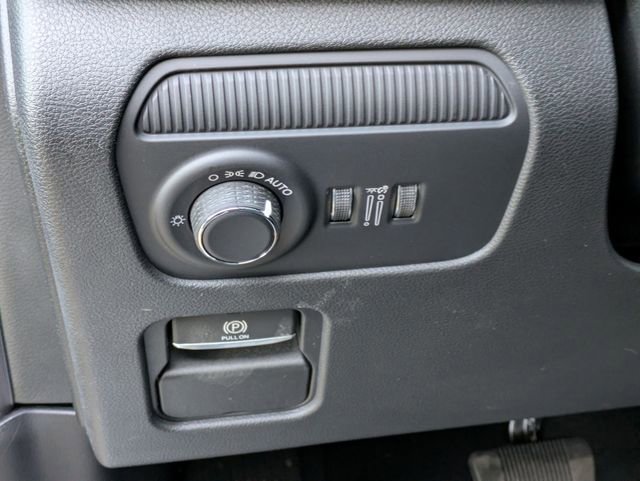 New 2026 Jeep Grand Wagoneer Summit image 13