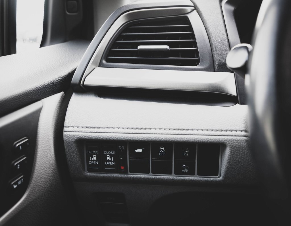 Used 2018 Honda Odyssey EX-L image 12