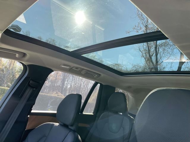 Used 2025 Volvo XC90 B6 Plus image 7