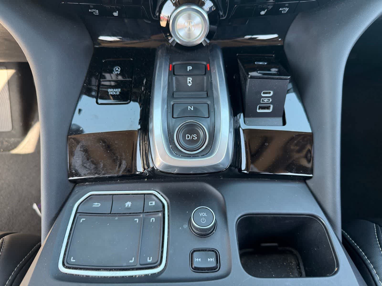 Used 2023 Acura MDX FWD w/ Technology Package image 16