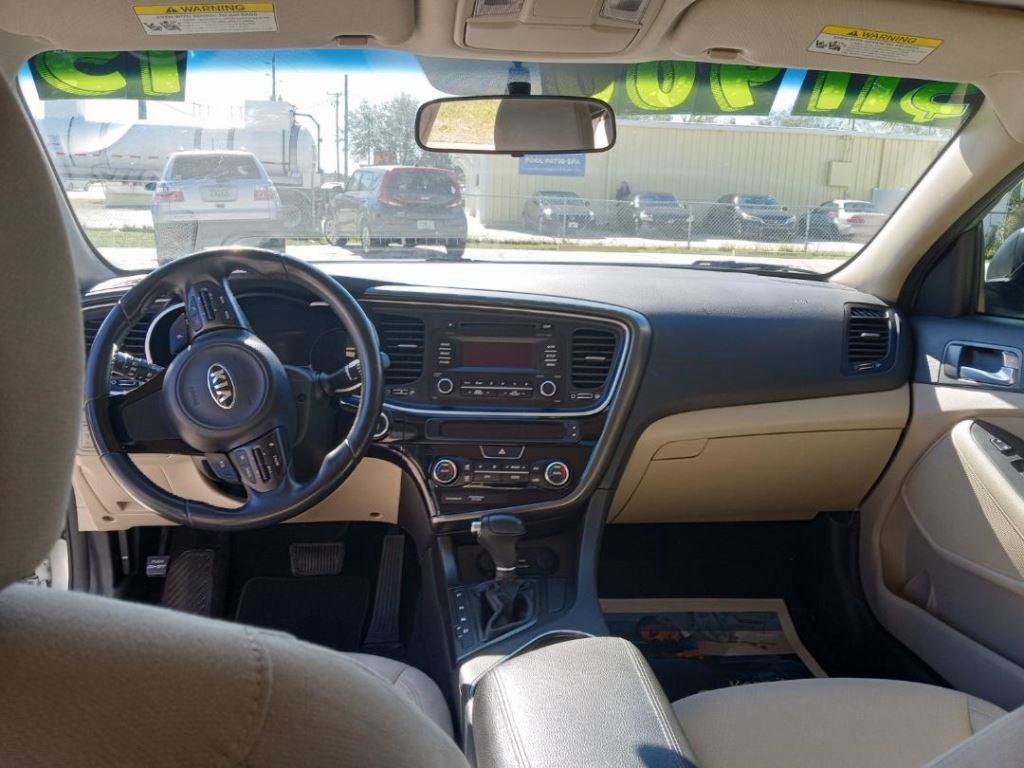 Used 2015 Kia Optima LX image 10