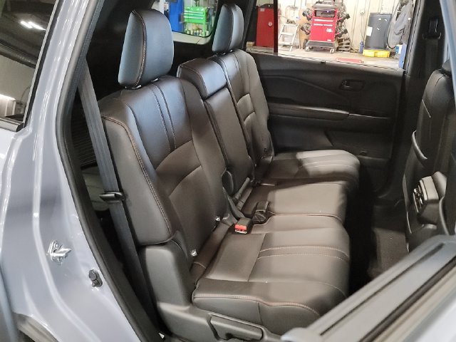 Used 2025 Honda Passport TrailSport image 22