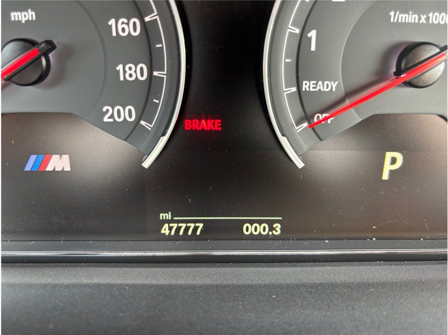 Used 2020 BMW M4 Convertible w/ Competition Package RWD image 28