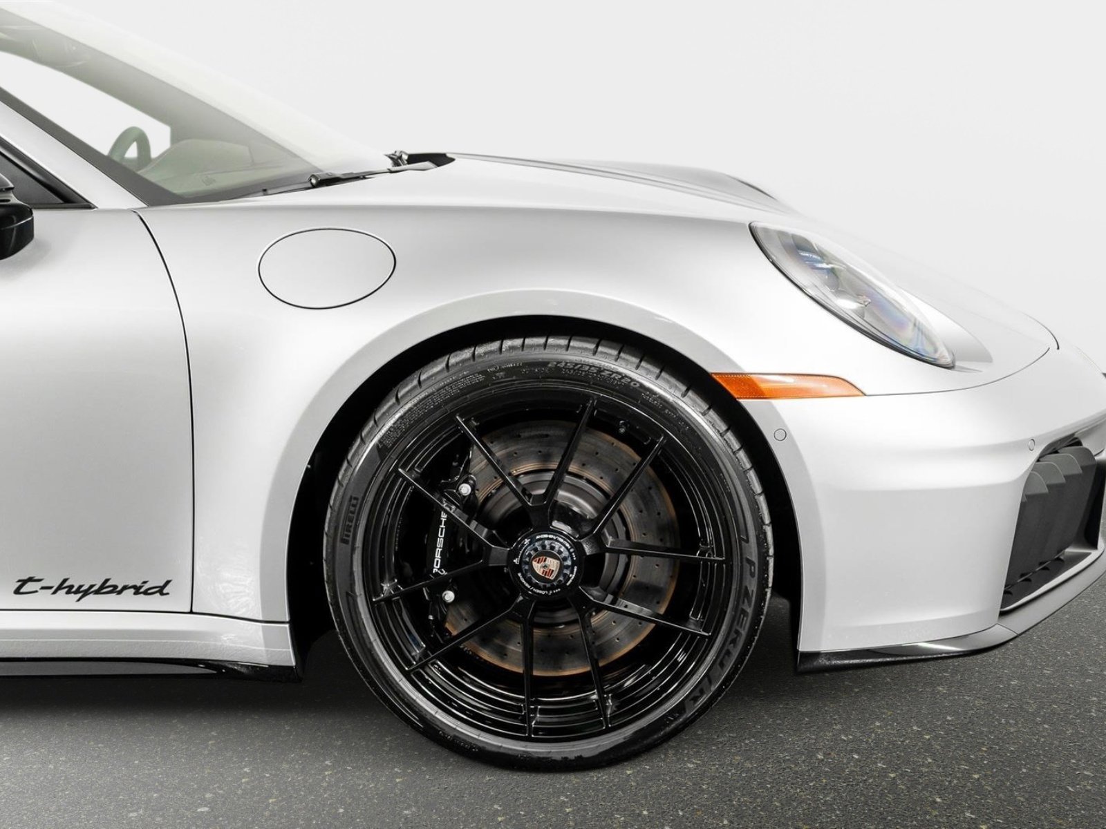 Used 2026 Porsche 911 Carrera 4 GTS AWD/4WD image 6