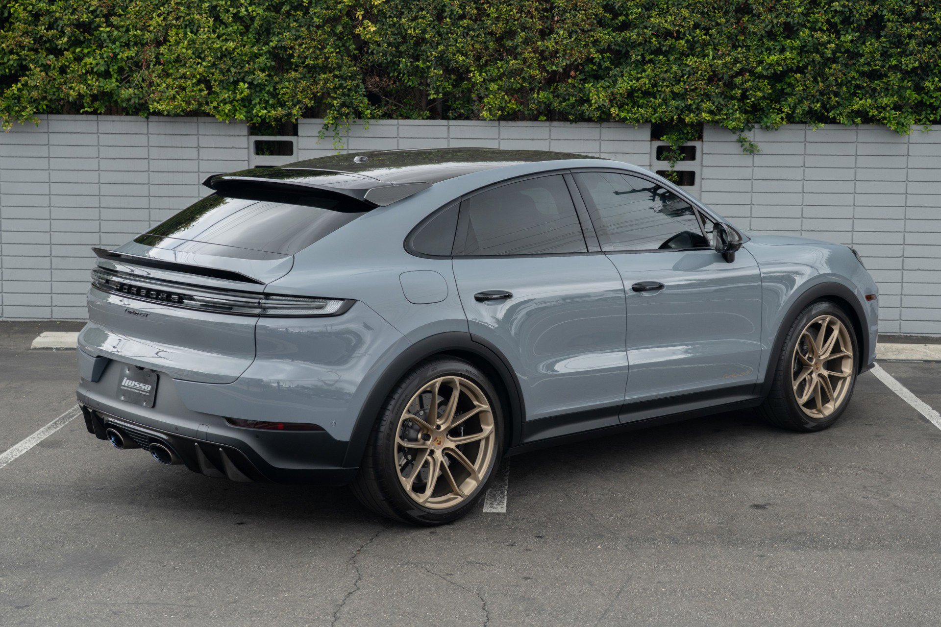 Used 2024 Porsche Cayenne Turbo GT image 2