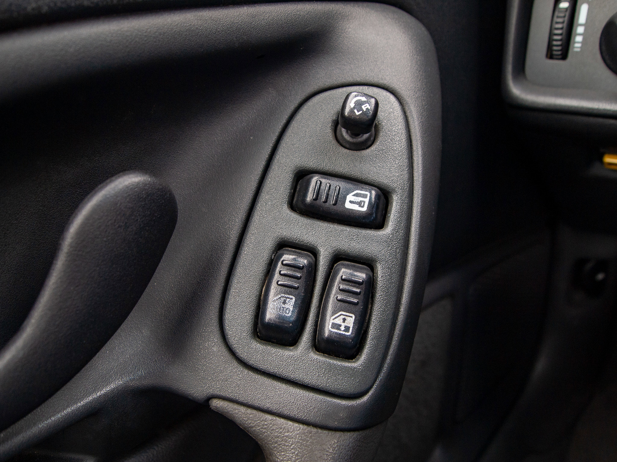 Used 1997 Chevrolet Camaro Z28 w/ Preferred Equipment Group 2 RWD image 12
