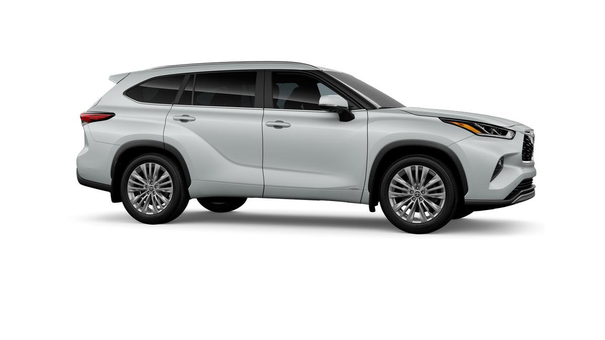 New 2026 Toyota Highlander Platinum image 13