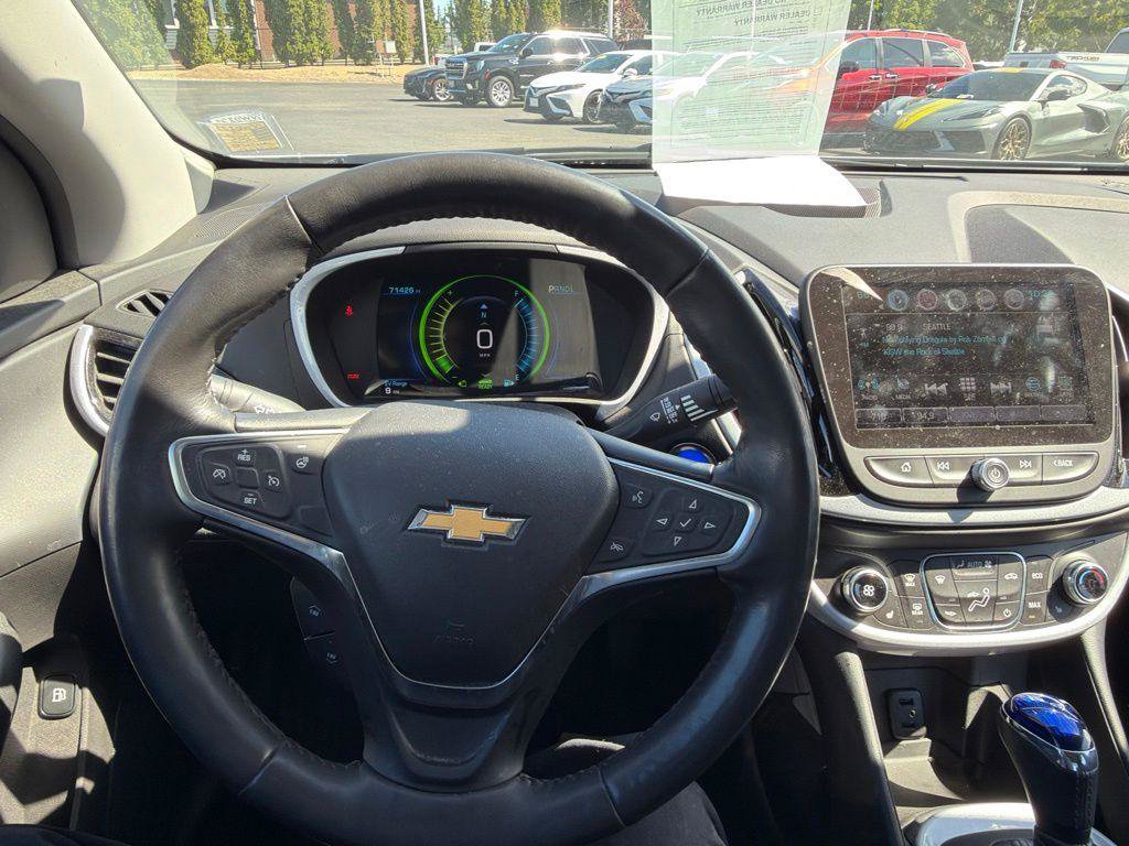 Used 2018 Chevrolet Volt LT w/ Comfort Package FWD image 15