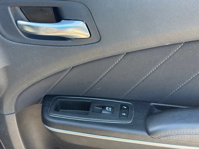Used 2022 Dodge Charger SXT RWD image 23