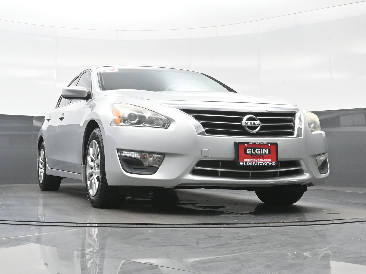 Used 2014 Nissan Altima 2.5 S w/ Display Audio Package FWD image 25