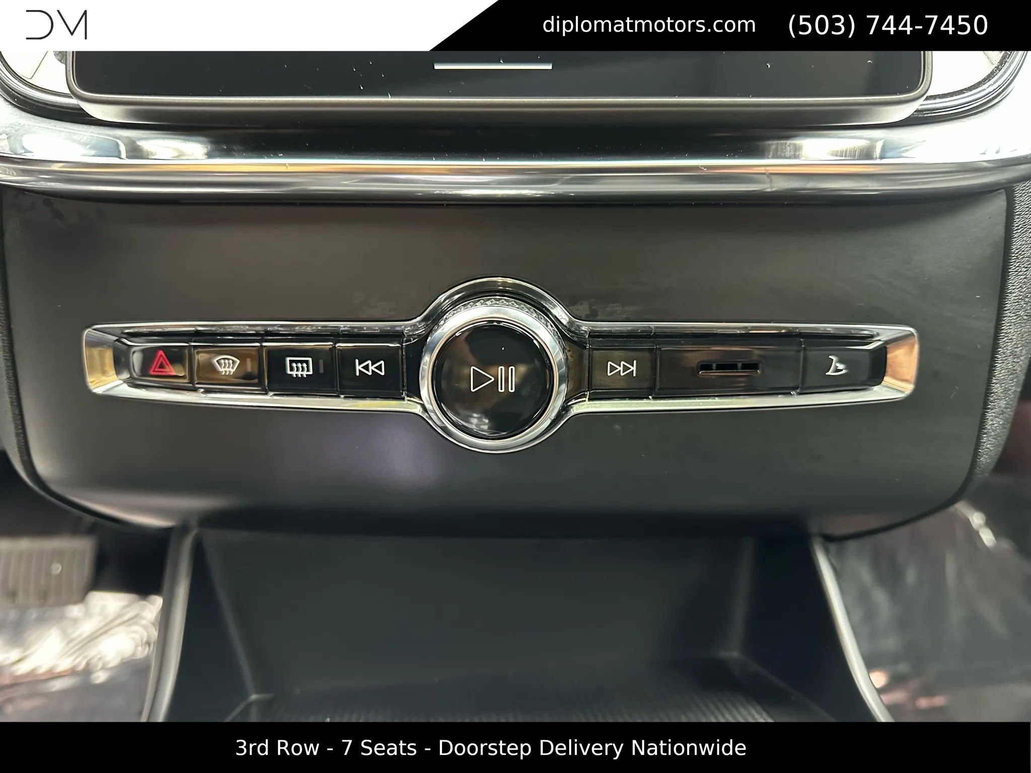 Used 2025 Volvo XC90 T8 Ultra w/ Protection Package Premier image 37