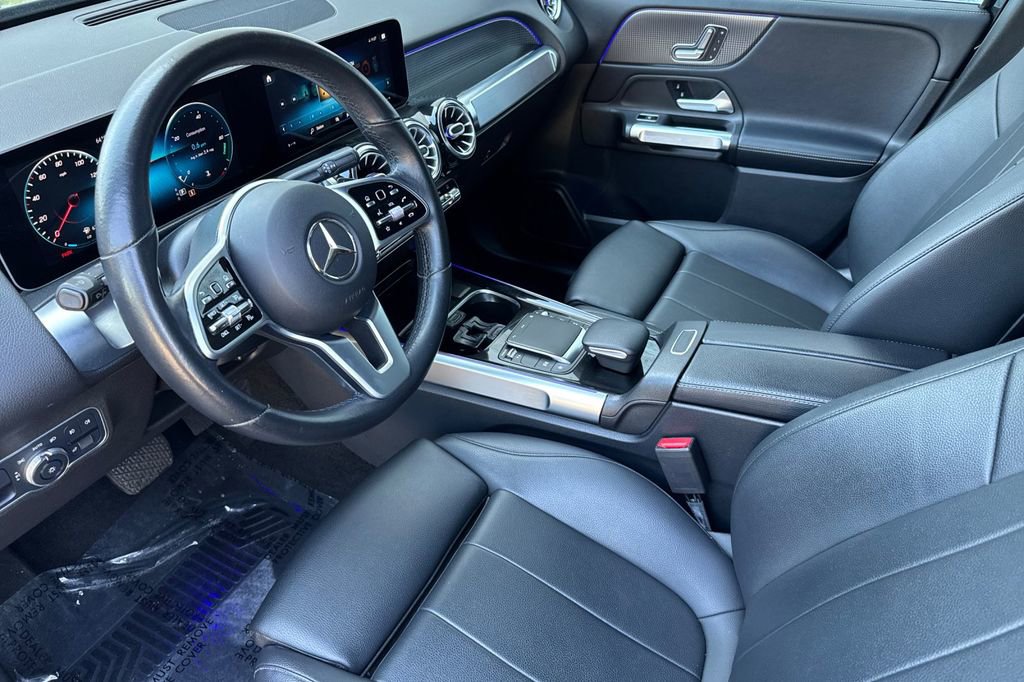 Used 2021 Mercedes-Benz GLB 250 4MATIC image 9