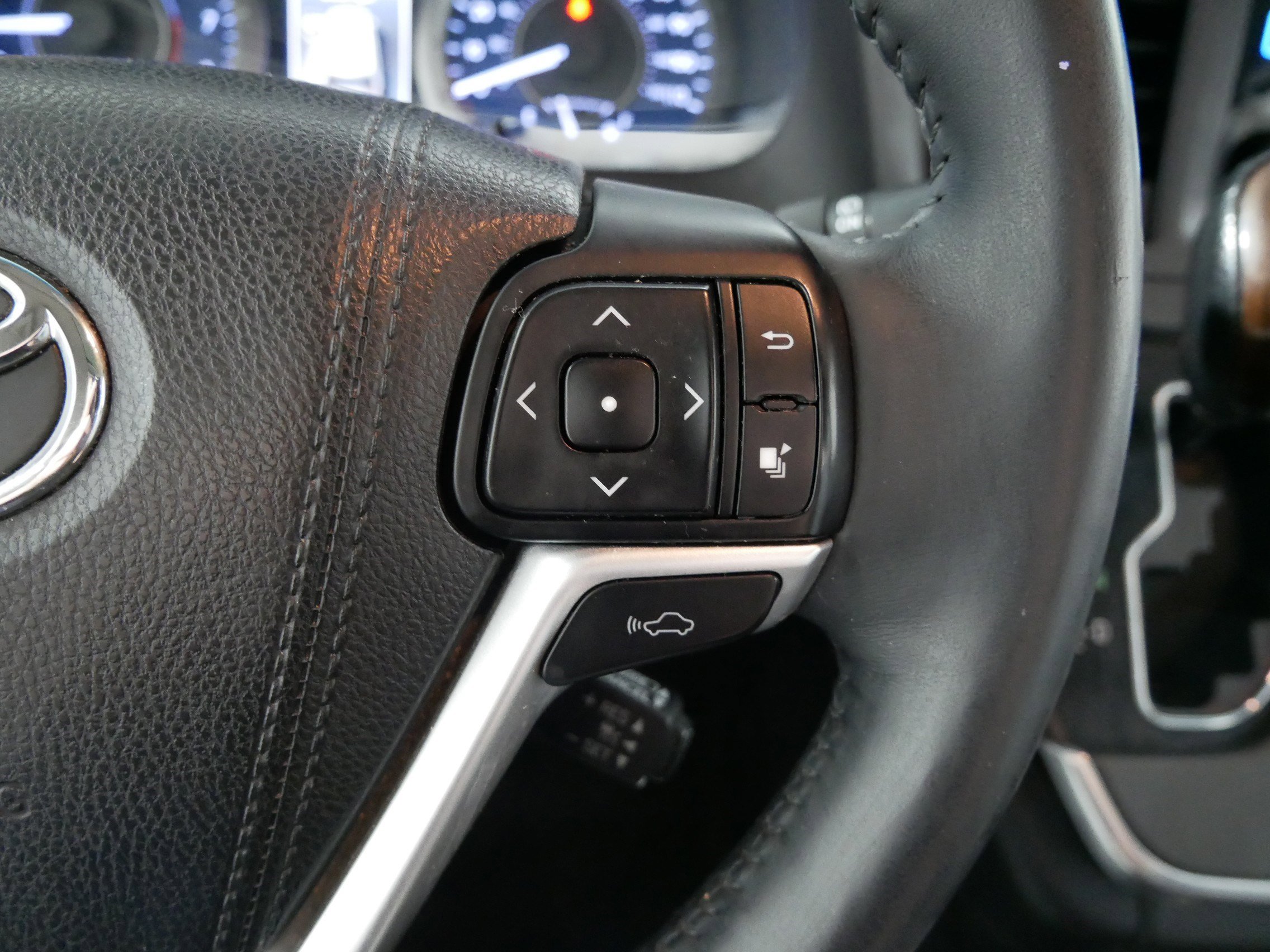 Used 2017 Toyota Sienna Limited Premium w/ Advanced Technology Package image 28