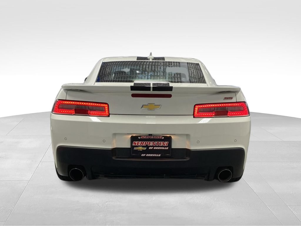 Used 2015 Chevrolet Camaro SS w/ RS Package RWD image 9