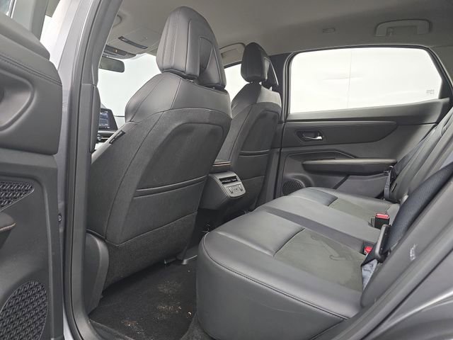 Used 2023 Nissan Ariya AWD image 47