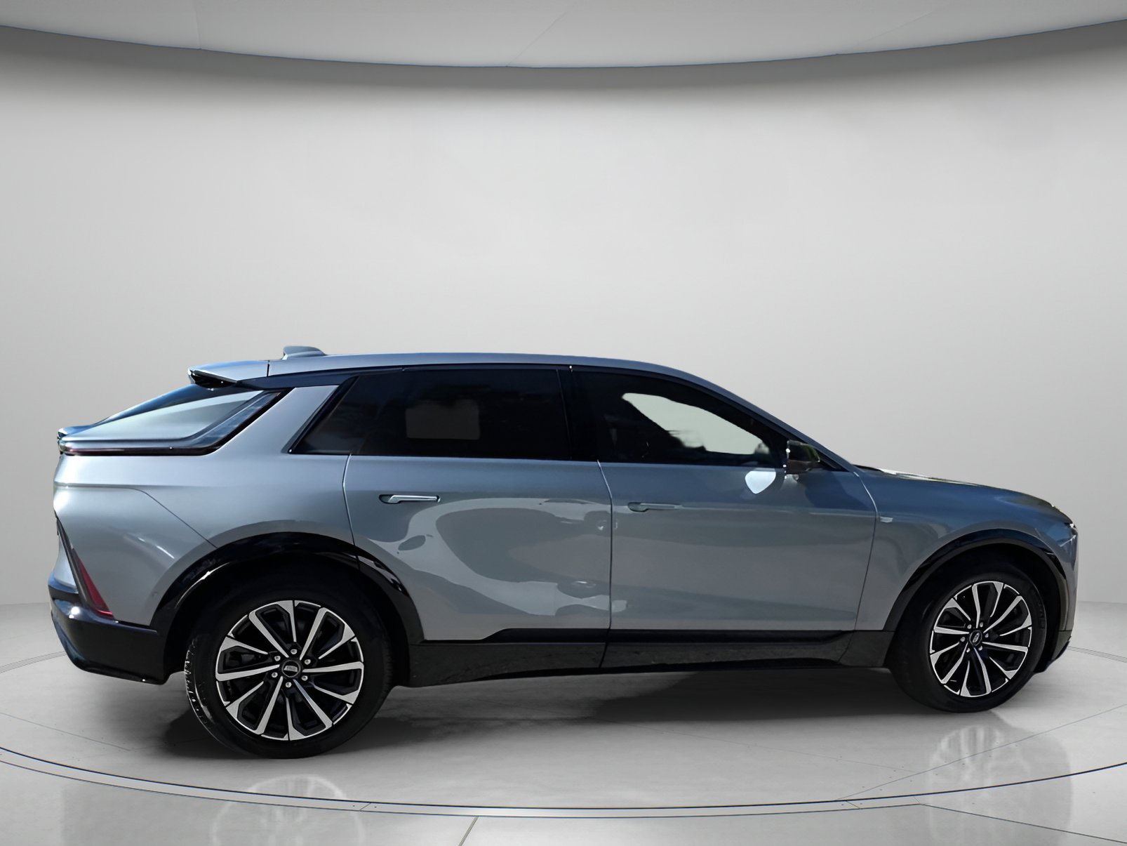 Used 2024 Cadillac Lyriq Sport image 31