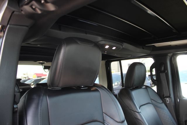 Used 2024 Jeep Wrangler High Altitude AWD/4WD image 35