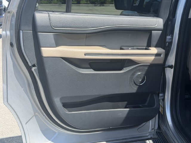 Used 2024 Ford Expedition Max XLT RWD image 35