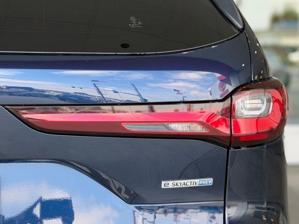 Used 2025 MAZDA CX-90 Plug-In Hybrid w/Premium Sport image 13